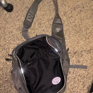 Osprey Gray S/M Sling Shoulder Bag